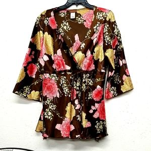 NWOT Gorgeous 3X 3/4 sleeve Top